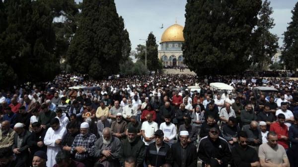 Karena Dibatasi Israel, Hanya 125.000 Muslim Palestina di Perbolehkan Salat Jumat di Masjid Al Aqsa