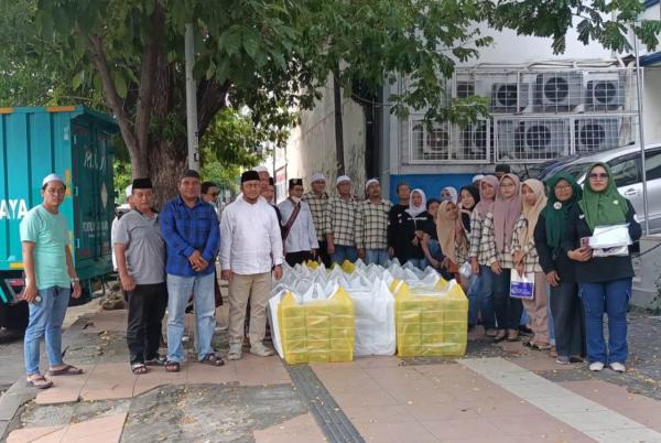 Berburu Berkah Ramadan, PT MNJ Bareng Majelis Ar-Rohimin dan LPM Suramadu Bagikan 3000 Paket Takjil