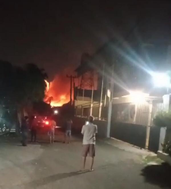Api Kebakaran di Gudang Peluru Armed Ciangsana Masih Terus Berkobar