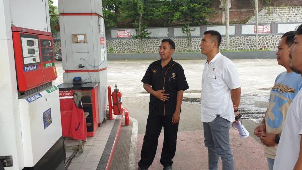 Antisipasi Kecurangan dan Kelangkaan BBM Jelang Lebaran,  Polres Tasikmalaya Kota Sidak SPBU