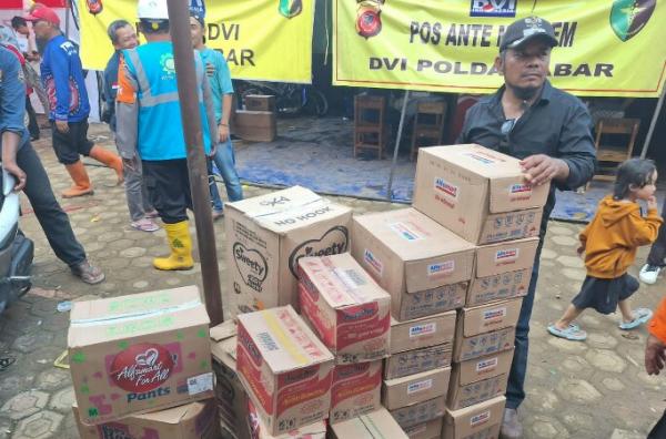 Bantuan untuk Korban Bencana Alam di Cipongkor Diserahkan Melalui BPBD KBB