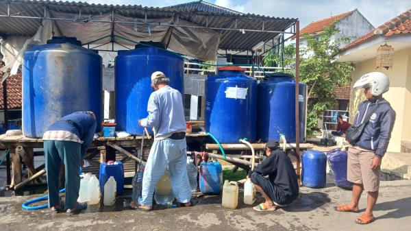 Penjual Air Asin Tanjung untuk Ketupat Lebaran Ketiban Berkah Ramadhan, Omzet Capai Rp40 Juta