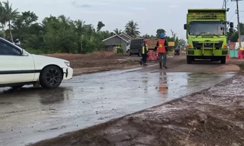 Sering Timbulkan Kecelakaan, Warga Desa Gombong Keluhkan Proyek Jalan Tol Serang Panimbang