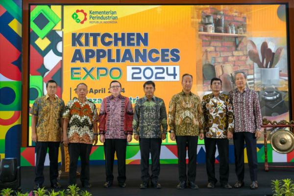 Menteri Perindustrian Agus Gumiwang Buka Pameran Kitchen Appliances Expo 2024