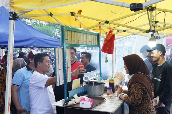 Perputaran Uang di Pasar Ramadhan UMP Capai Rp2,5 Miliar, Pelaku UMKM Bahagia