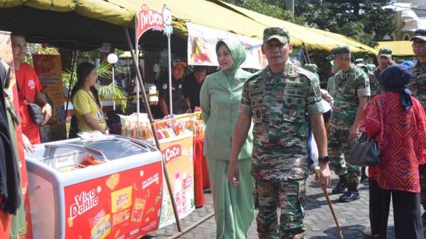 Warga Serbu Bazar TNI Kodam III/Siliwangi, Penuhi Kebutuhan Idul Fitri 1445 Hijriah