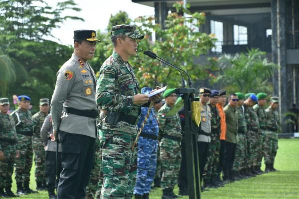 Pangdam XIII/Merdeka Pimpin Apel Gelar Pasukan Pam VVIP Kunker RI 2 di Manado