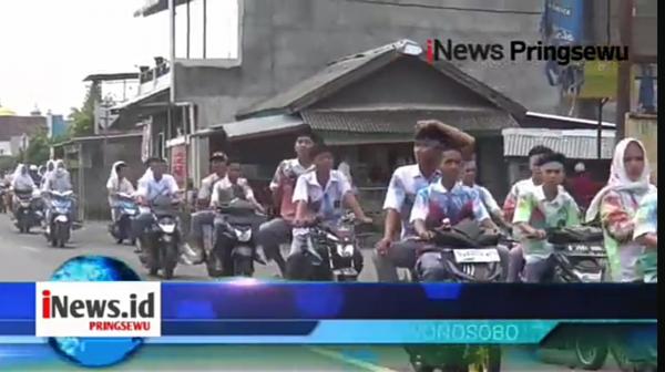 Video Pelajar SMA di Tanggamus merayakan kelulusan dengan corat -coret baju