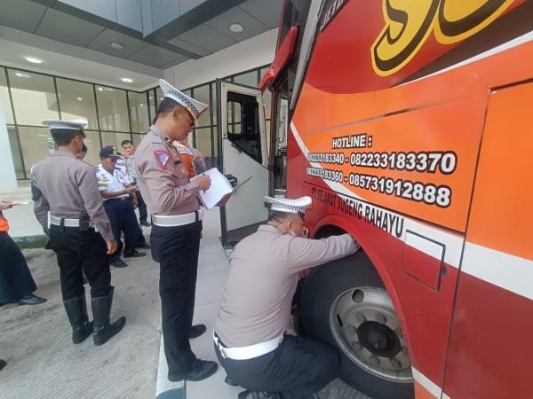 Amankan Perjalanan Mudik, Polisi Gelar Ramcek di Terminal Tipe A Kota Banjar