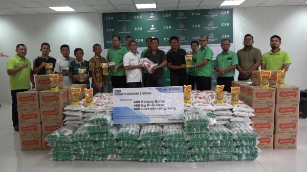 PT Nubika Jaya Bagikan 400 Paket Sembako Gratis ke Warga