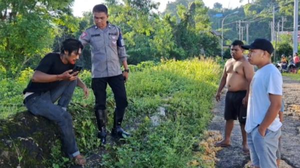 Seorang Pemuda Pura-Pura Pingsan Setelah Menabrak Ojek Motor yang Ditumpangi Ibu dan Anak di Baubau