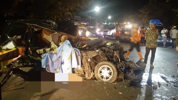 Kecelakaan Hari Ini di Kota Banjar, Minibus Vs Truk 1 Orang Tewas