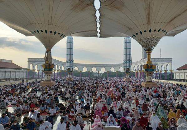 Daftar Imam dan Khatib Shalat Idul Fitri 1445 H di Masjid dan Lapangan Kota Semarang