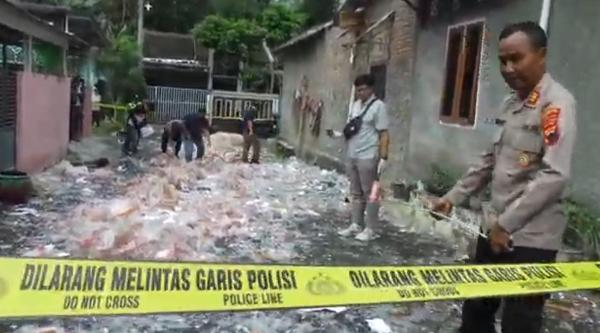 Geger Balon Udara Meledak di Magelang, 6 Rumah dan 1 Mobil Rusak
