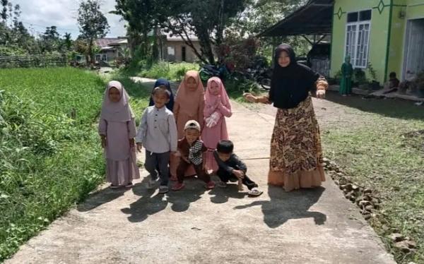 Manambang, Tradisi Unik di Sumatera Barat serta Strategi Anak-anak agar Banyak Dapat THR