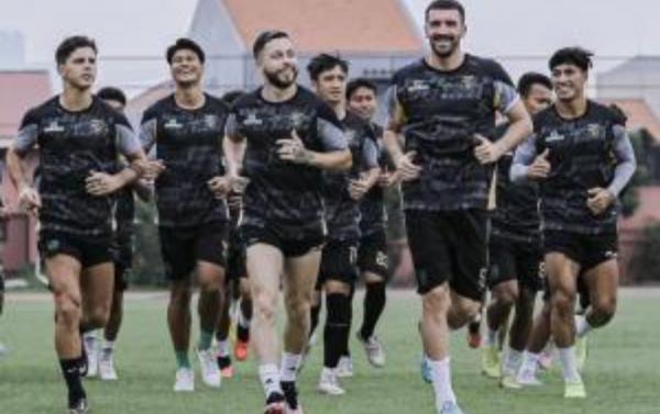 Masih Suasana Lebaran, Persebaya Surabaya Fokus Latihan Cari Cara Taklukkan Dewa United