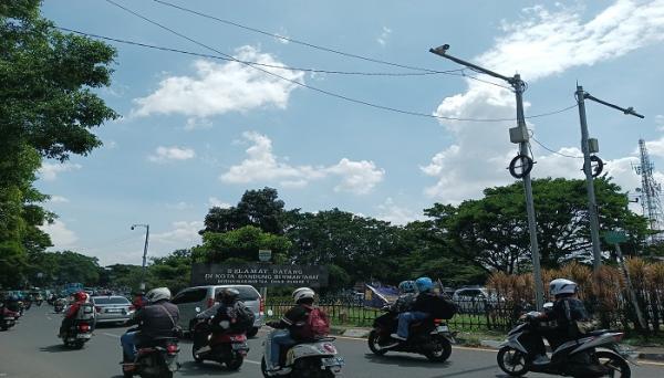 Lalin Arah Bandung Padat, Imbas Penyekatan di Cileunyi