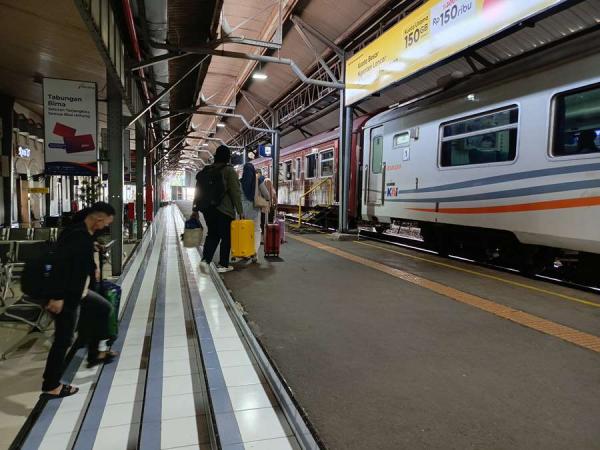 Puncak Arus Balik 14 April, Stasiun Semarang Tawang Jadi Favorit Keberangkatan