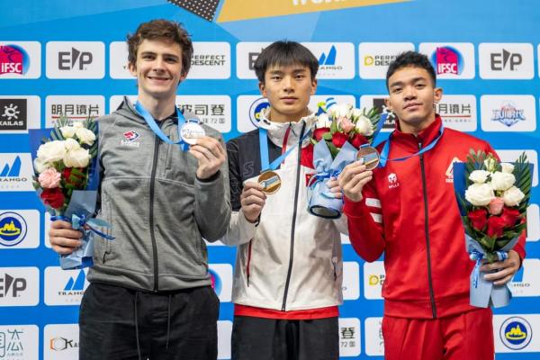 IFSC World Cup Wujiang Cina 2024, Climber Indonesia Kiromal Katibin Sumbang Medali Perunggu