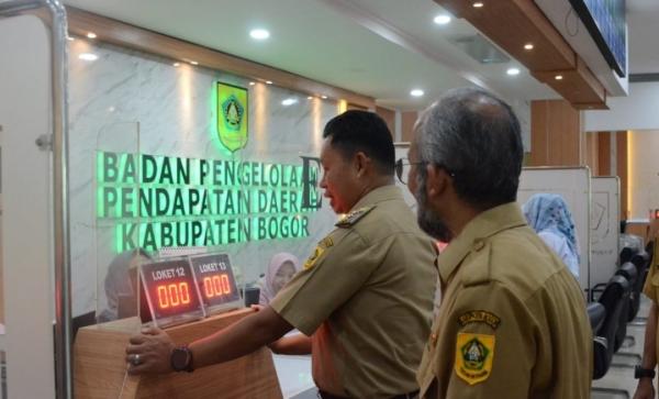 Pasca Libur Lebaran, Pj Bupati Asmawa Tosepu Sidak Kantor Pelayanan di Lingkungan Pemkab Bogor