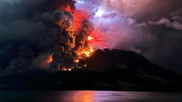 Aktivitas Vulkanik Masih Tinggi, Status Gunung Ruang Tetap Level IV Awas