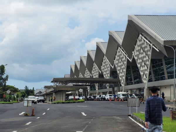 Operasional Bandara Sam Ratulangi Manado Ditutup Sementara Akibat Dampak Erupsi Gunung Ruang