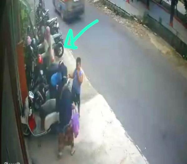 Viral, Seorang Wanita di Boyolali Curi Dompet yang Tertinggal di Sepeda Motor Saat Parkir