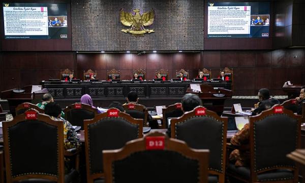 MK Tolak Gugatan Pilpres Anies-Cak Imin, Tiga Hakim Dissenting Opinion