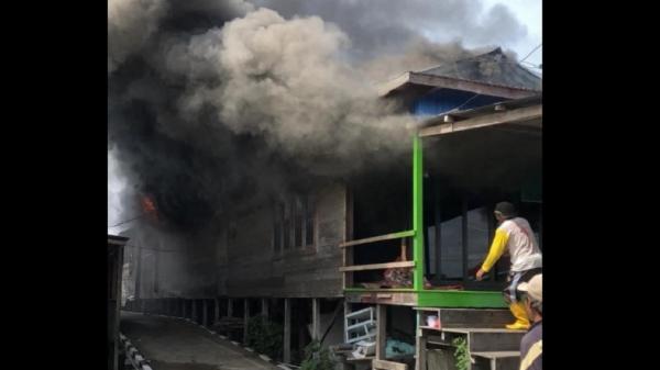 Lagi, Kebakaran Hanguskan 8 Unit Rumah di Kota Bangun