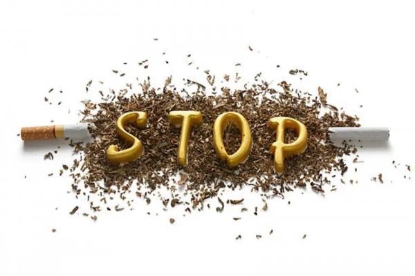 Perokok Diingatkan Bahaya Rokok, Kementerian Kesehatan Pakai Meme Film Siksa Kubur   