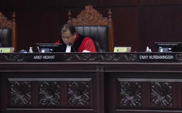 Hakim MK Arief Hidayat Bacakan Dissenting Opinion, Sepakat PSU di Sejumlah Daerah