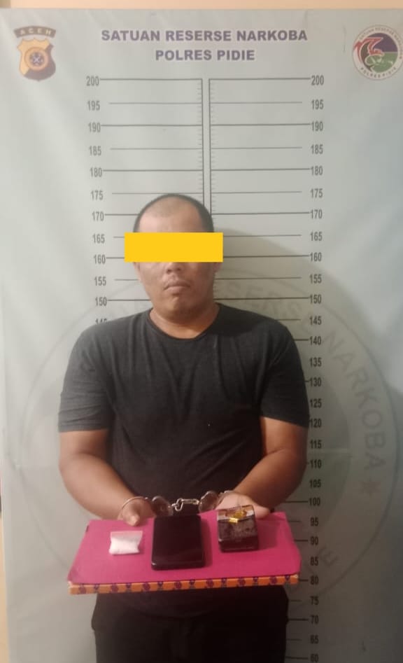 Petugas Ciduk Seorang Pria Pengedar Narkotika Jenis Sabu di Pidie Aceh