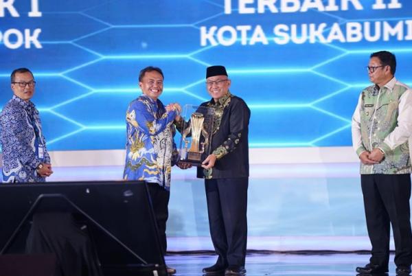 Kota Depok Meraih Peringkat Pertama Penghargaan Pembangunan Daerah Provinsi Jawa Barat 2024