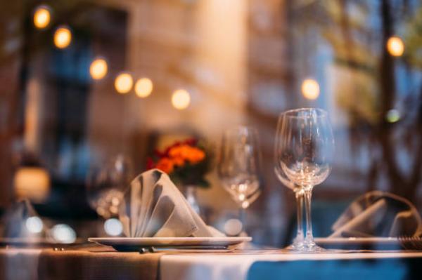 Rekomendasi 3 Tempat Makan Malam Romantis Murah Meriah di Bandung