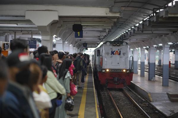 KAI Commuter Wilayah 2 Bandung Angkut 1,17 Juta Penumpang Selama Lebaran 2024, Naik 7 Persen