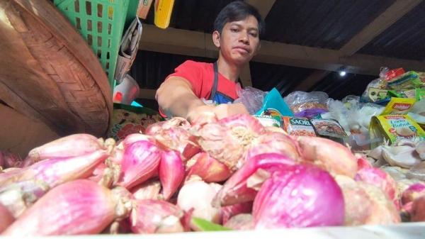 Harga Bawang Merah di Pasar Kota Boyolali Terus Meroket
