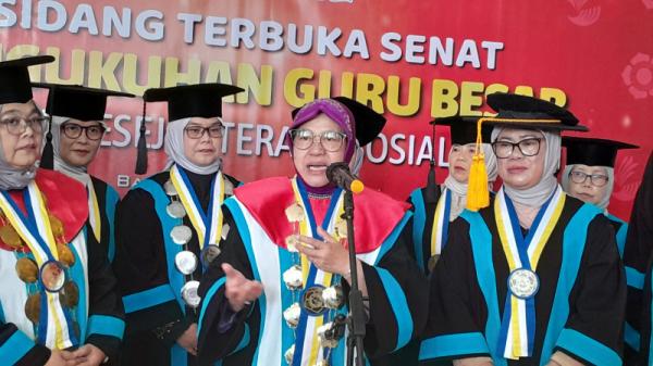 Prof Ellya Susilowati Guru Besar Pertama Poltekesos Bandung, Pengukuhan Dihadiri Mensos Risma