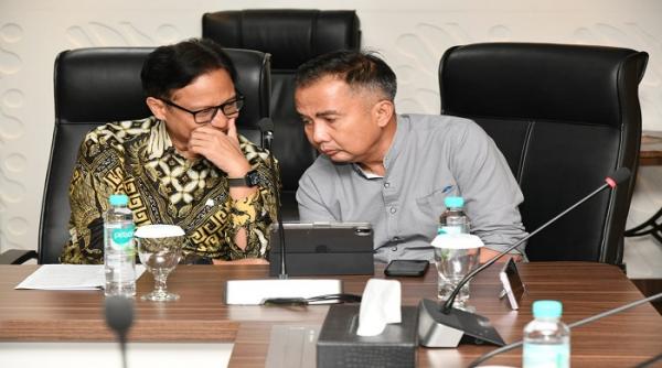 Budi Gunadi Jadi Ketua MWA ITB, Bey Harap Bantu Selesaikan Transportasi Bandung Raya