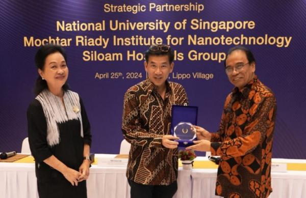 Kerjasama Grup RS Siloam dengan NUS Yong Loo Lin School of Medicine dan Mochtar Riady Institute