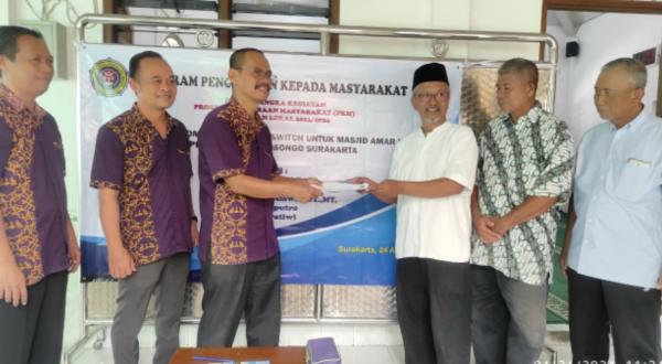 Tim Dosen STTW Surakarta Serahkan Bantuan ATS Untuk Masjid di Mojosongo, Ini Manfaatnya