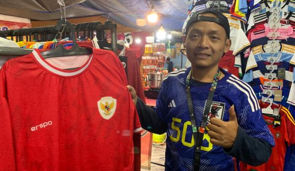 Timnas U23 Masuk Semifinal, Penjual Jersey di Ponorogo Kehabisan Stock