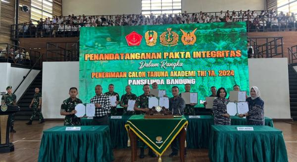 Pakta Integritas Catar Akademi TNI 2024, Pangdam Siliwangi: Jangan Tergiur Oknum Janjikan Kelulusan