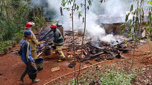 2 Rumah di Noong Ciamis Ludes Dilalap si Jago Merah, Kebakaran Diduga Akibat Pembakaran Sampah