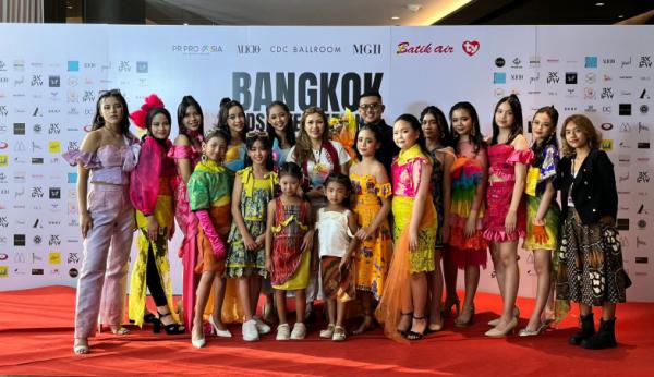 Harumkan Nama Bangsa Puteri Remaja Kabupaten Bogor Tampil di Bangkok Kids International Fashion Week
