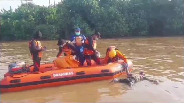 Sempat Hilang Dua Hari, Jasad Pria Paruh Baya Ditemukan Mengapung di Sungai Bengawan Solo