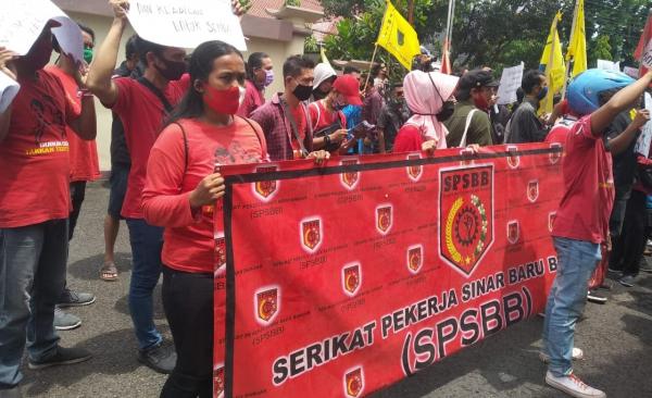 Derita Buruh di Kota Banjar, Dapat Upah Dibawah UMK