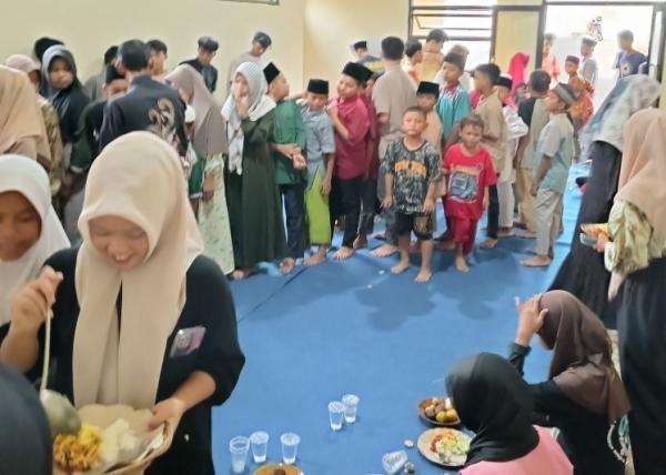 Kades Sukamanah Alek Helmi Gelar Halal Bihalal dan Santuni 109 Anak Yatim
