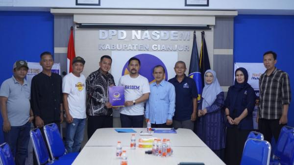 Apdesi Cianjur Resmi Formulir Calon Bupati-Wakil Bupati ke Partai Nasdem