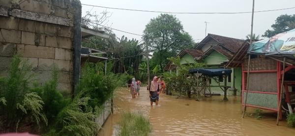 Sungai Cibereum Lebak Meluap, Ratusan Rumah Terancam Banjir