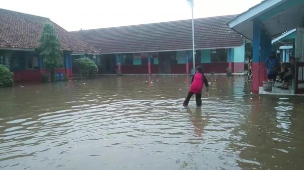 Terendam Banjir, Sekolah di Lebak Banten Terpaksa  Diliburkan